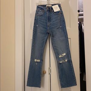 Abercrombie & Fitch High Rise Ankle Straight Jeans